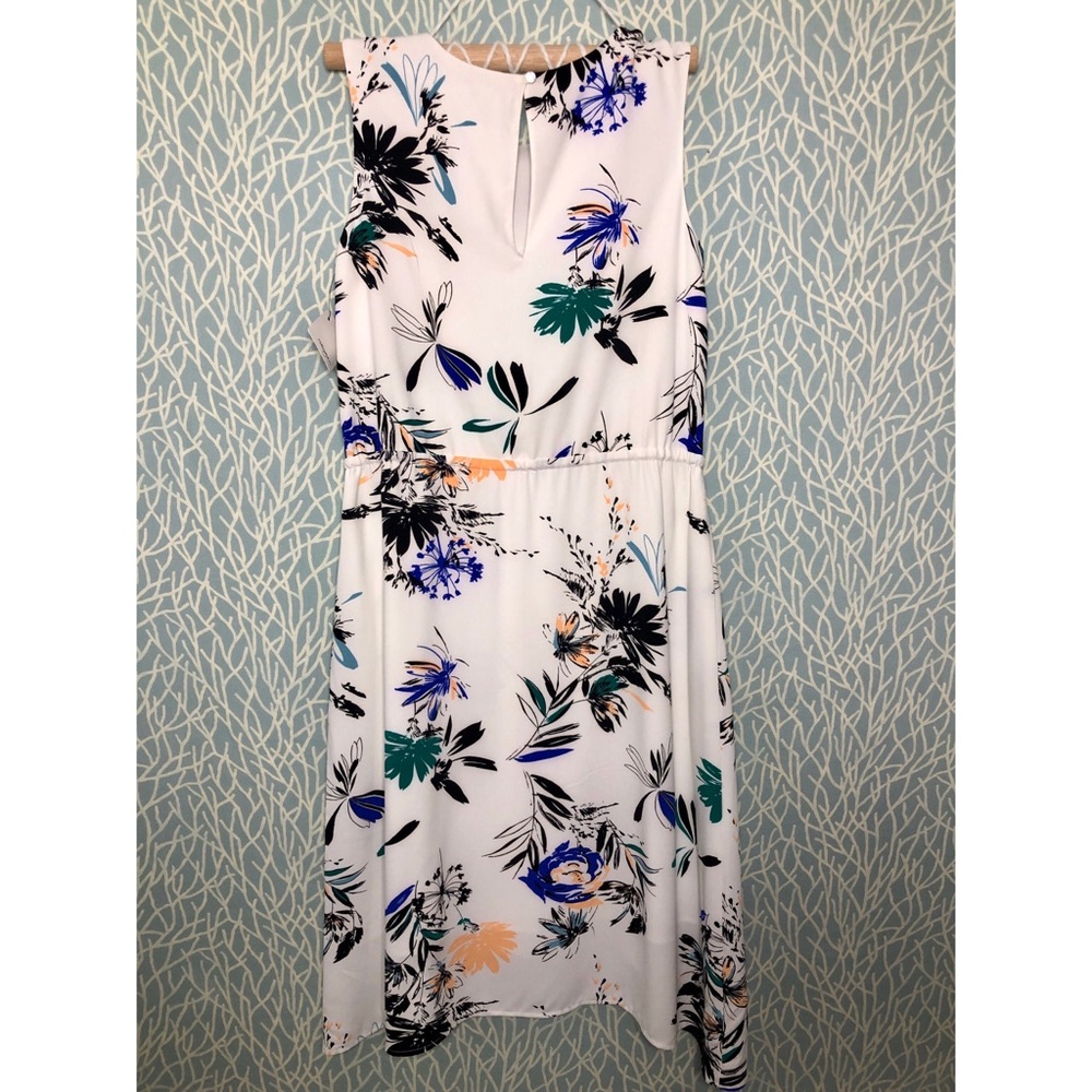 Halogen Stretch Knit Floral Dress. - Picture 5 of 8